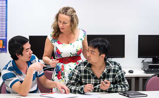 CQUEnglish students studying in class with a lecturer