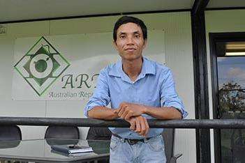 Vietnamese researcher Do Van Huong