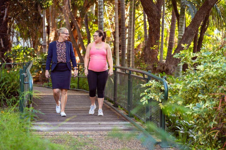 Associate Professor Melanie Hayman with pregnant women