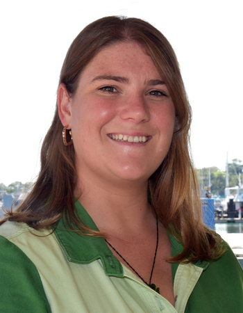 Headshot of Tahlia Thomas with Gladstone Harbour in the background